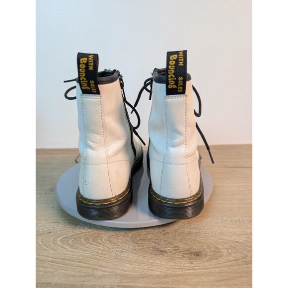 Dr Doc Martens Combat Boots Men’s 6 White Leather Lace Up Festival Classic AW004 main image 7